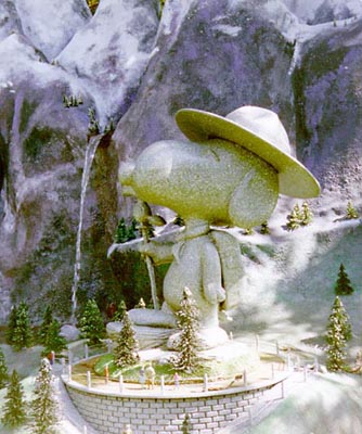 Snoopy Monument